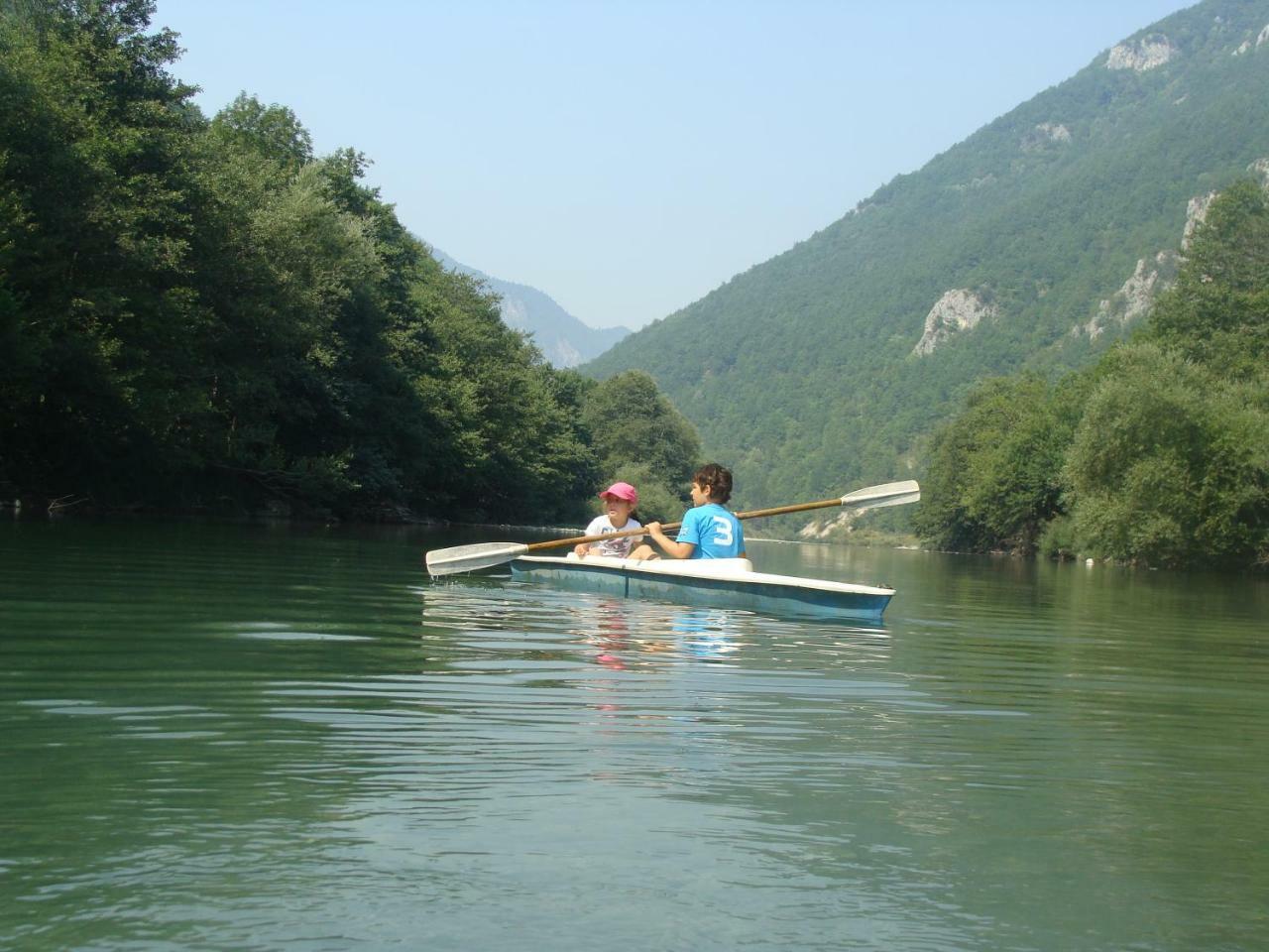מויקובאץ Taramour Cottages. מראה חיצוני תמונה