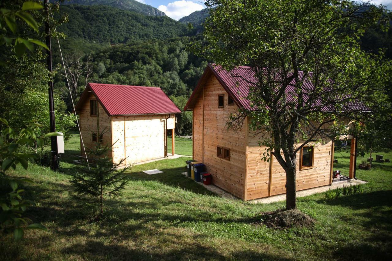 מויקובאץ Taramour Cottages. מראה חיצוני תמונה