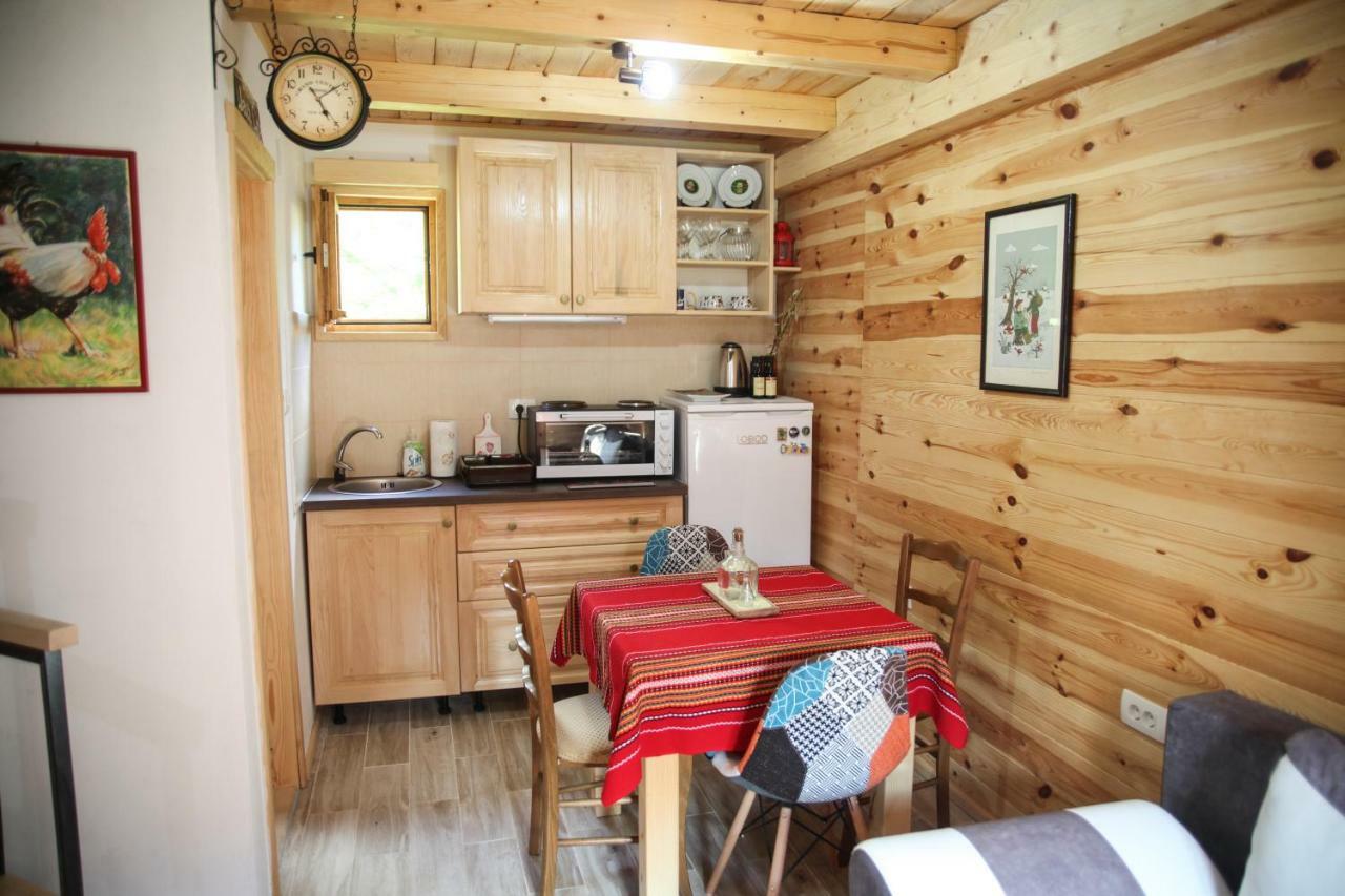 מויקובאץ Taramour Cottages. מראה חיצוני תמונה